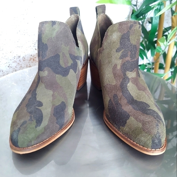1. State Shoes - 1. STATE Idania Leather Block Heel Olive Camo Suede Bootie Size 5.5